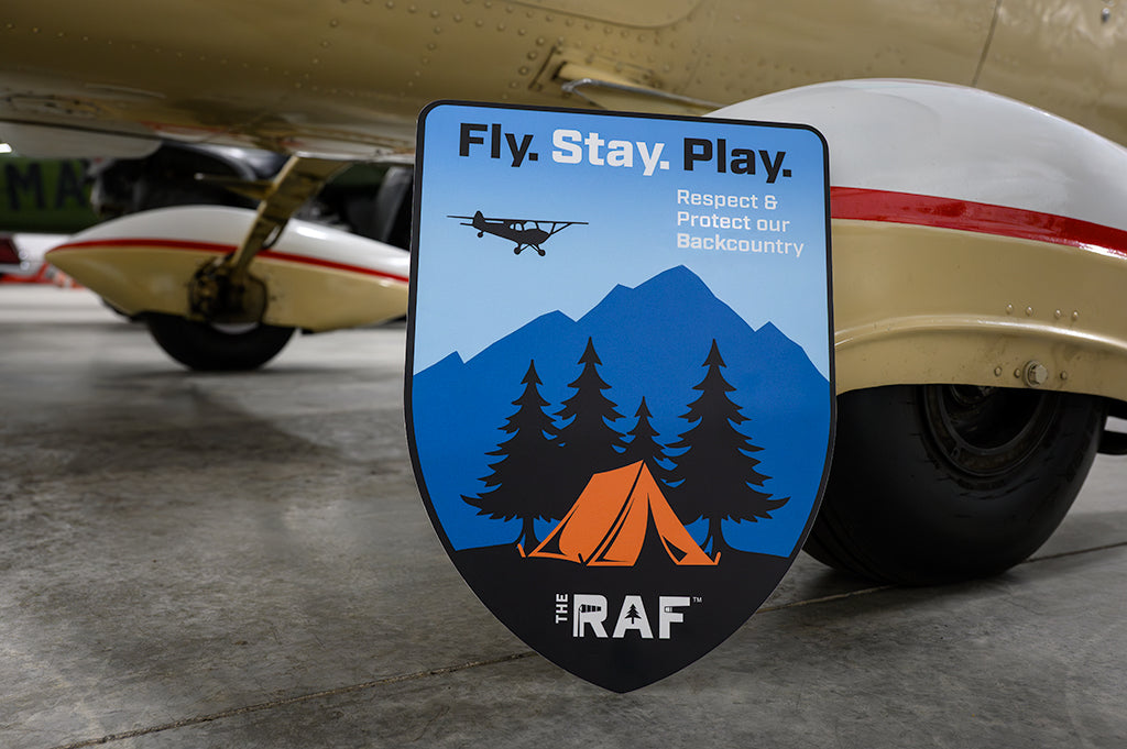 Fly. Stay. Play. Sign